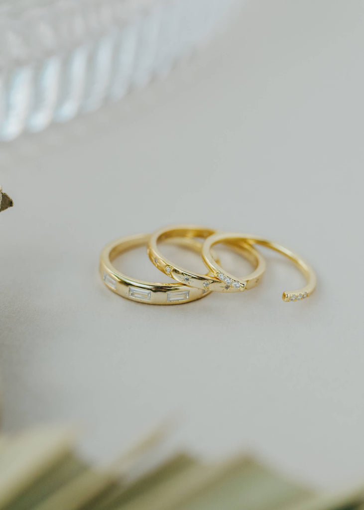 Gold Rings - Inset Baguette: 6