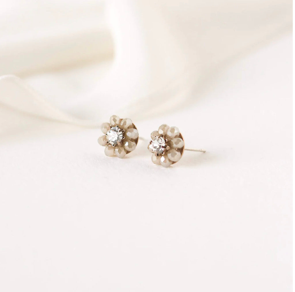 Lover's Tempo - Forget me not stud earrings creme